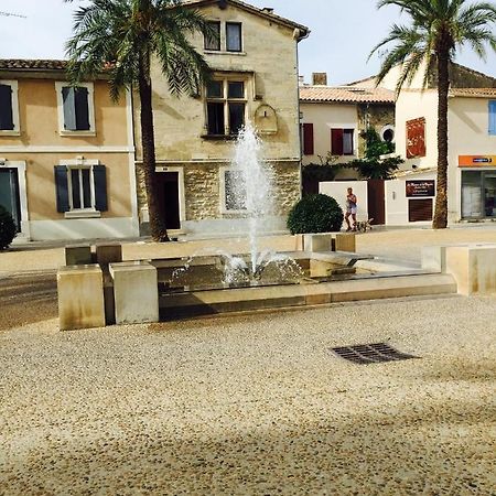 La maison sur la place Aigues-Mortes Extérieur photo